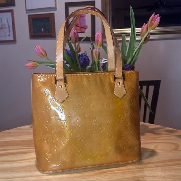 Authentic Louis Vuitton Vernis Houston Tote - Picture 12 of 12